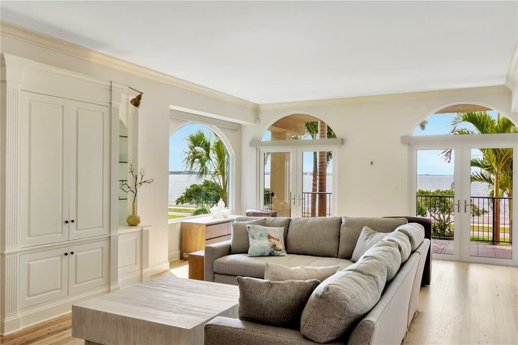 How Paid Advertising Can Improve Interior Designing Leads for Design Companies